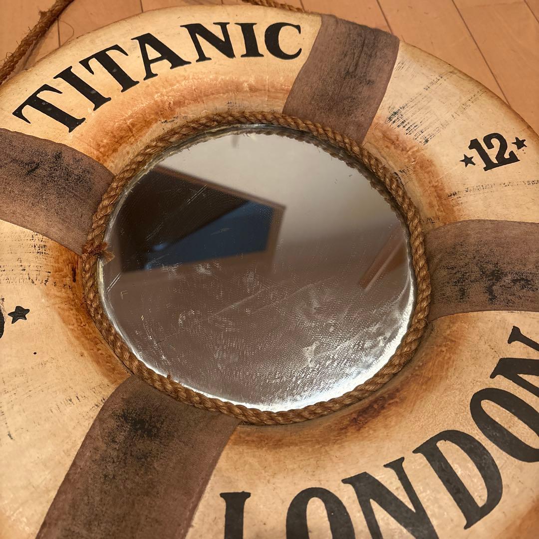 Titanic London ミラー付きライフセーバー
