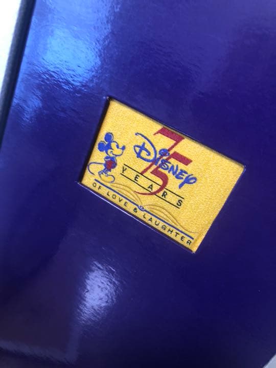 ディズニー生誕75周年記念　1000個限定　ミッキーマウス陶器フィギュア