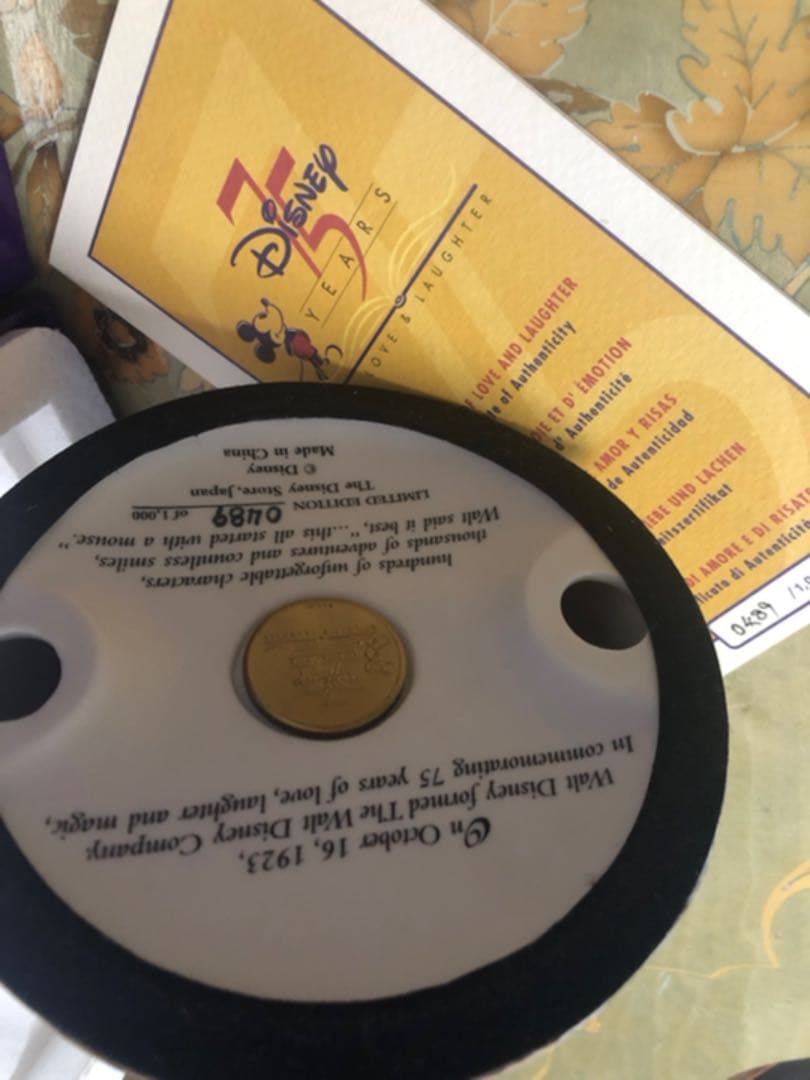 ディズニー生誕75周年記念　1000個限定　ミッキーマウス陶器フィギュア