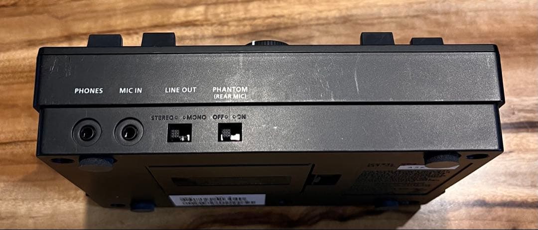 Roland AIRA / VT-4 ボーカル・エフェクター【ケーブル付き】