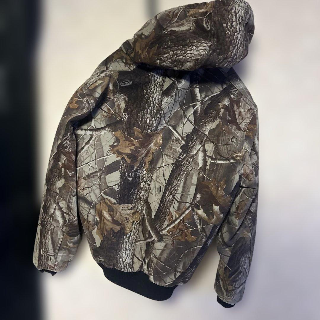 Carhartt カモフラージュ フード付きジャケット