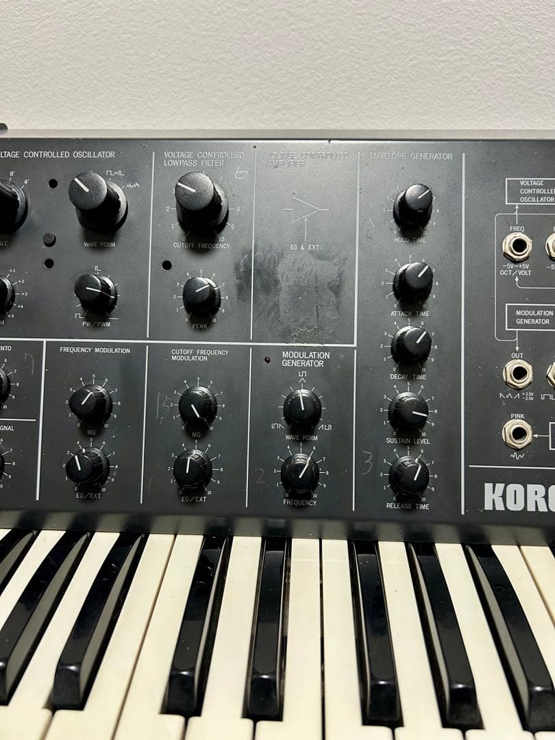 KORG MS-10 アナログシンセサイザー