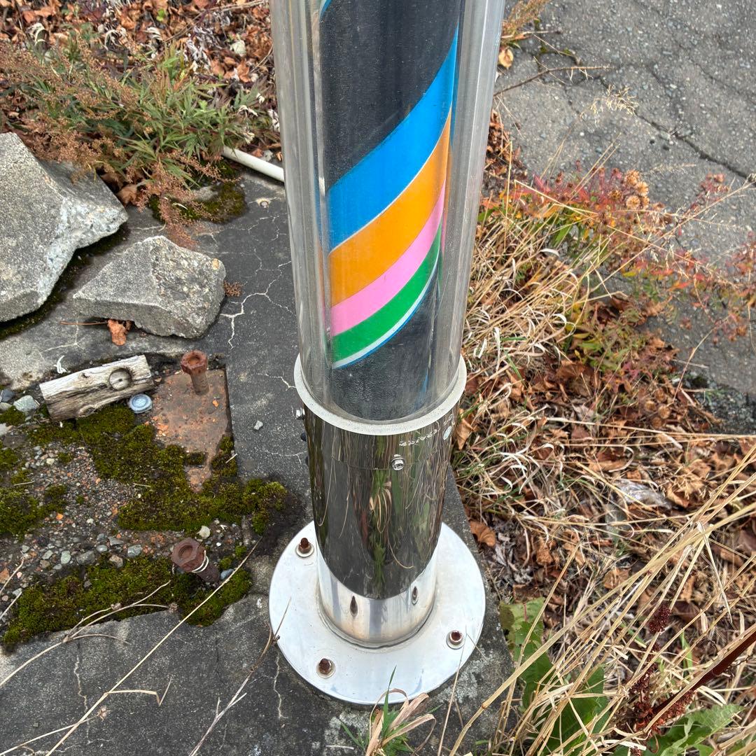 メタル製サインポール ストライプ　バーバーポール　床屋　理容　美容　おしゃれ