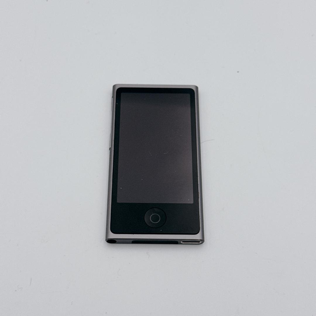 【ほぼ未使用】Apple iPod nano 16GB ME971J/A