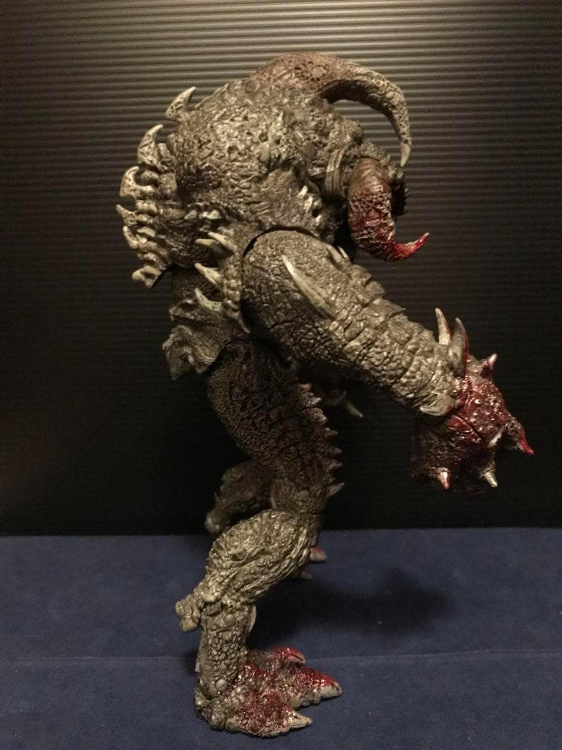 新品未開封！マクファーレントイズ 「スポーン」バイオレーター 通常版フィギュア