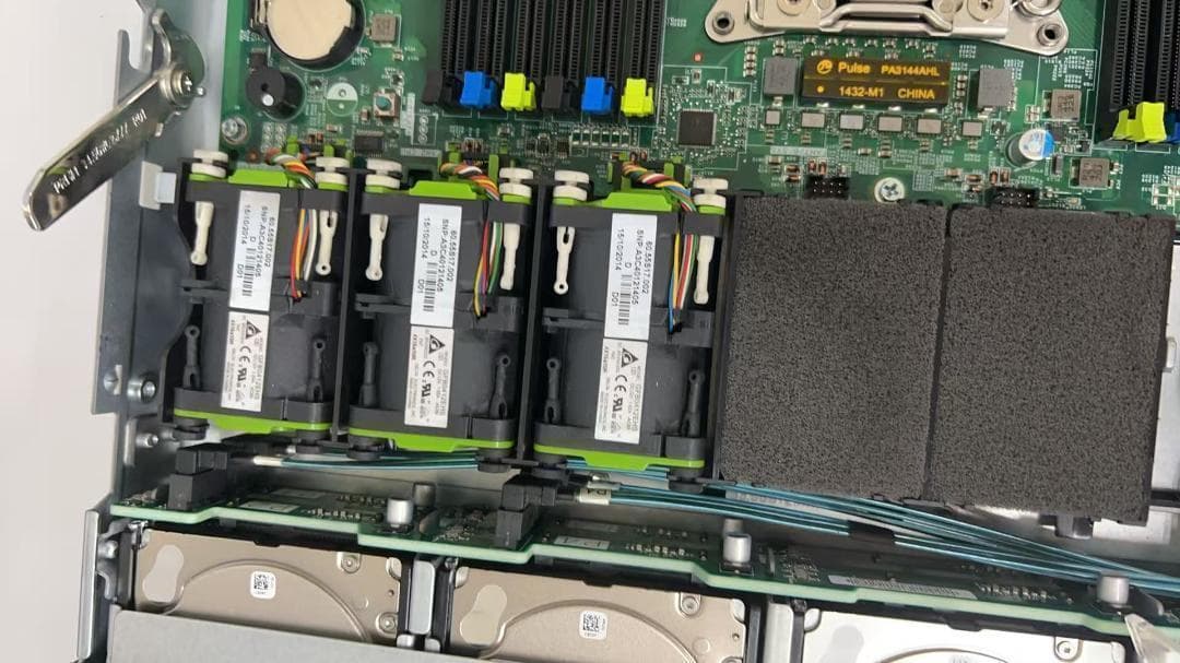 PRIMERGY RX200 S8 【PYR208R2N】 動作確認済み