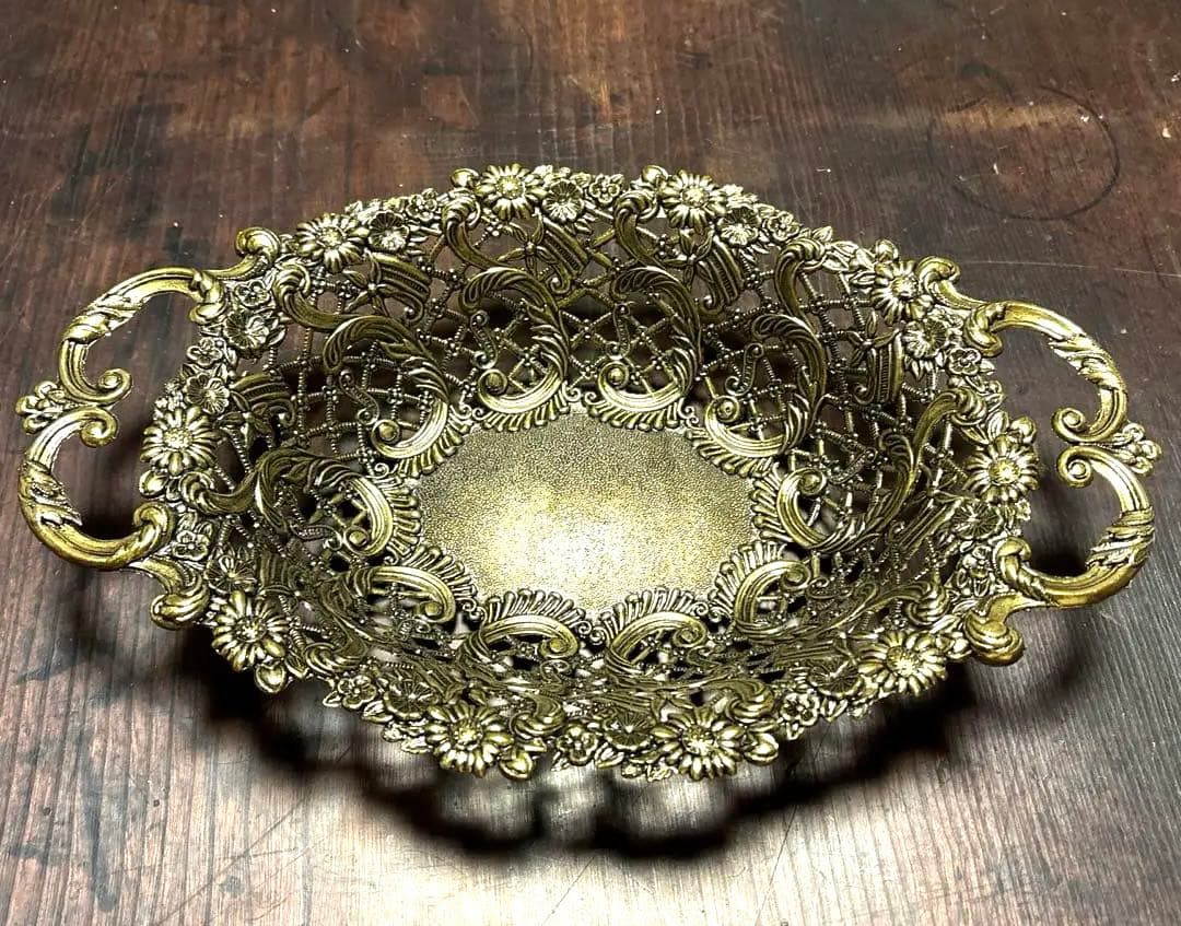 【アンティーク・素材不明】イタリア製 金色 装飾的 バスケット