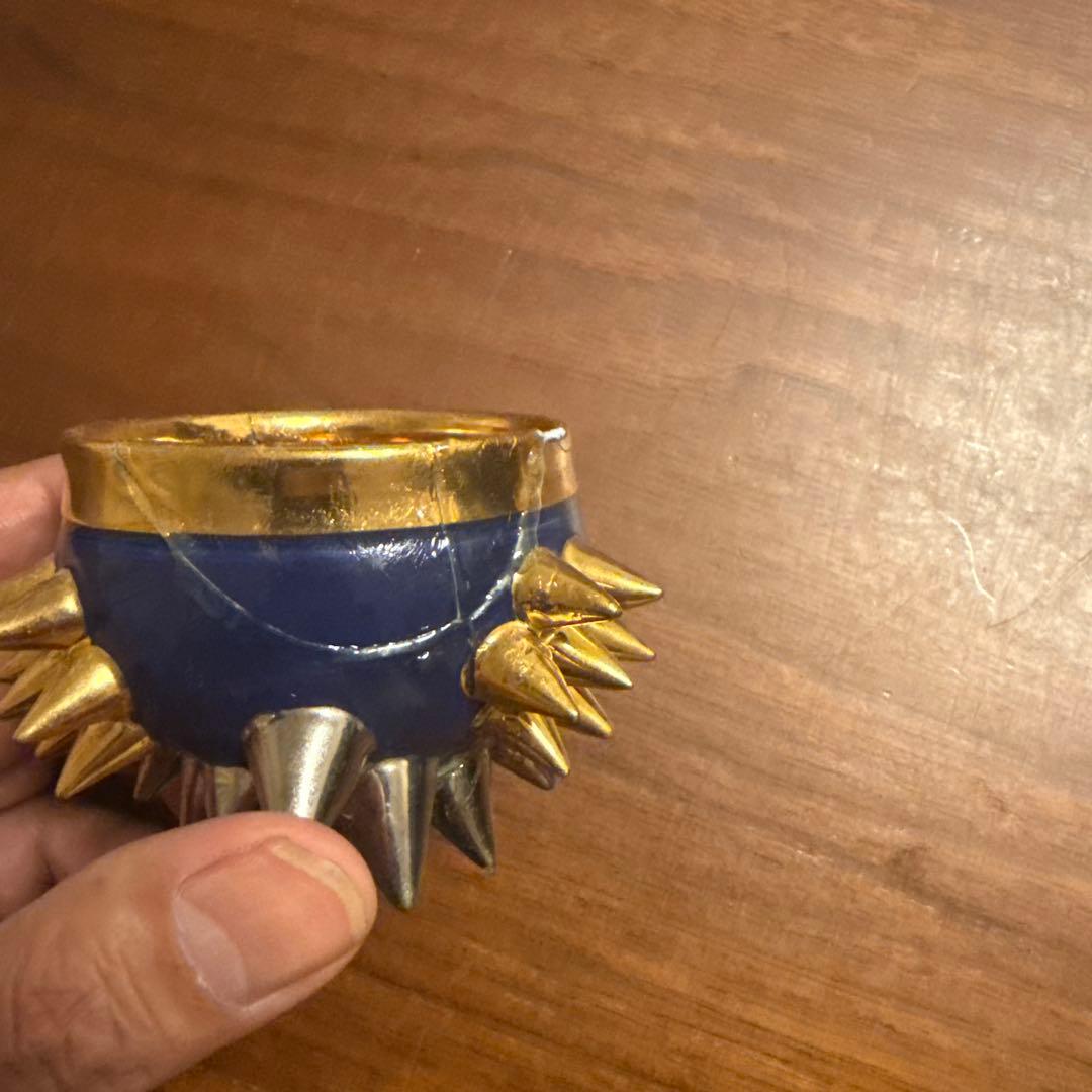 古賀崇洋氏による「SPIKY SAKE CUP」陶磁器のぐい呑み　ジャンク