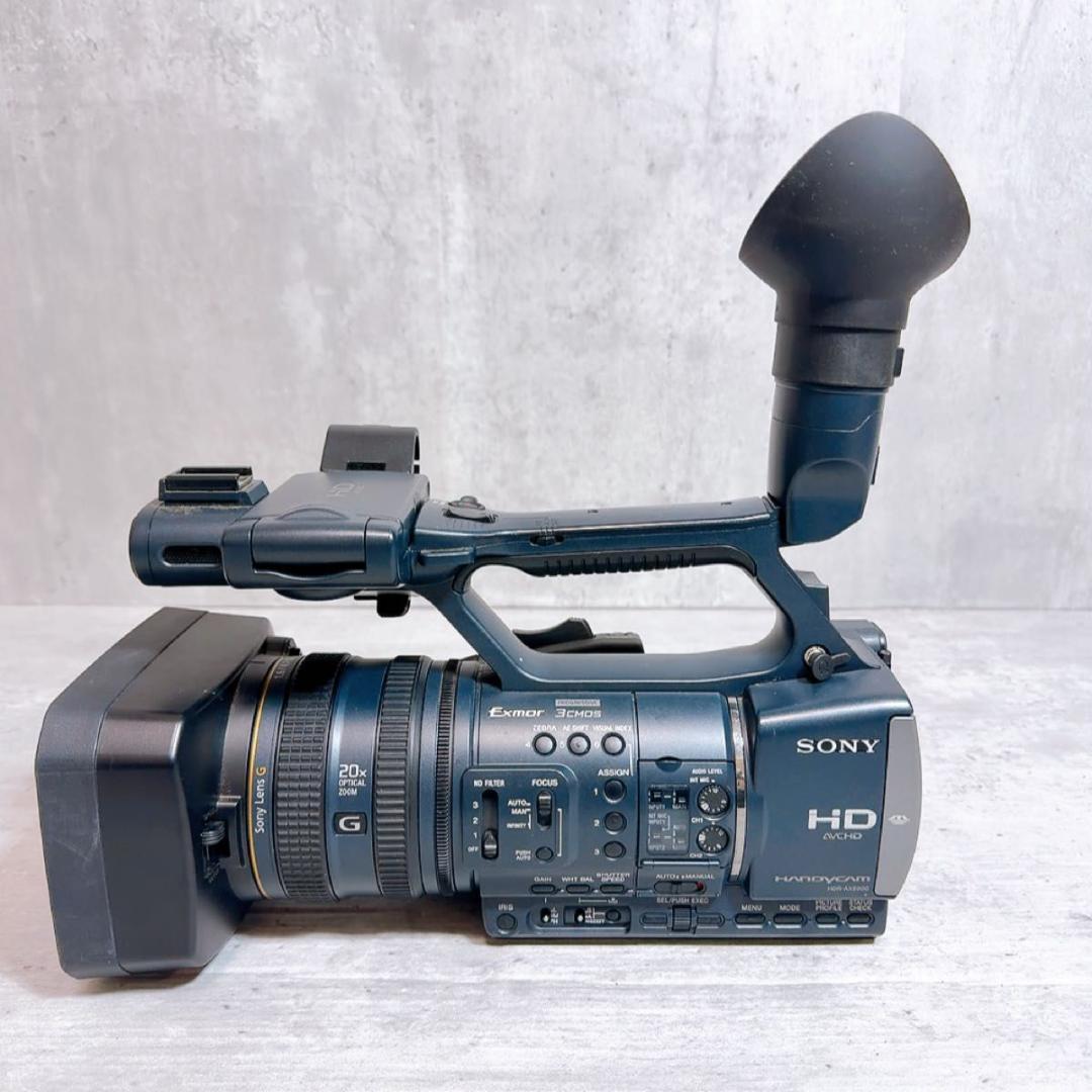 Sony ソニー　HDR-AX2000 業務用ビデオカメラ 本体