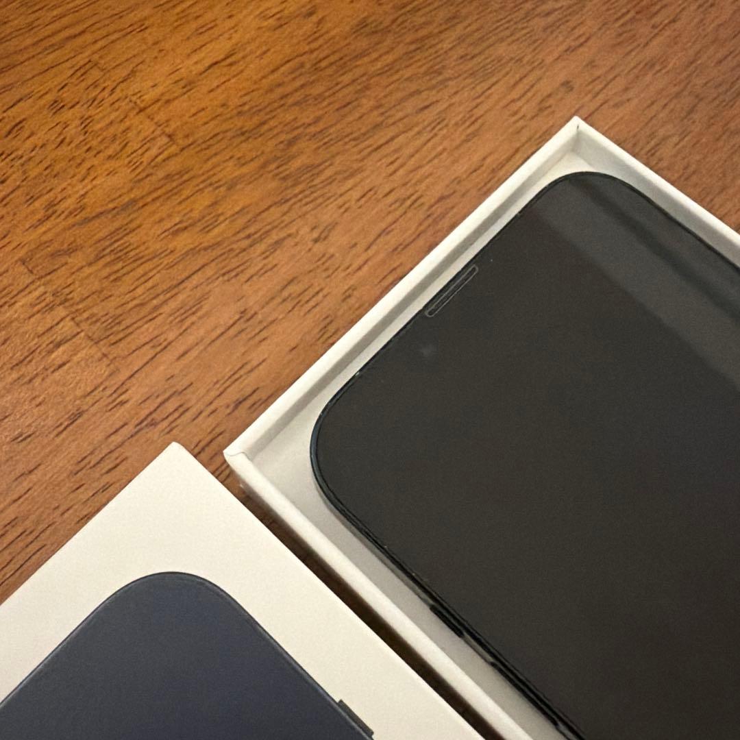 iPhone 13 本体　128GB ケース付き