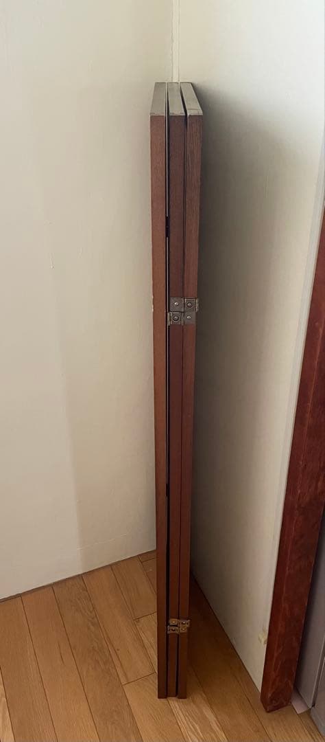 【16日迄値下げ】木製3つ折りパーテーション 格子模様