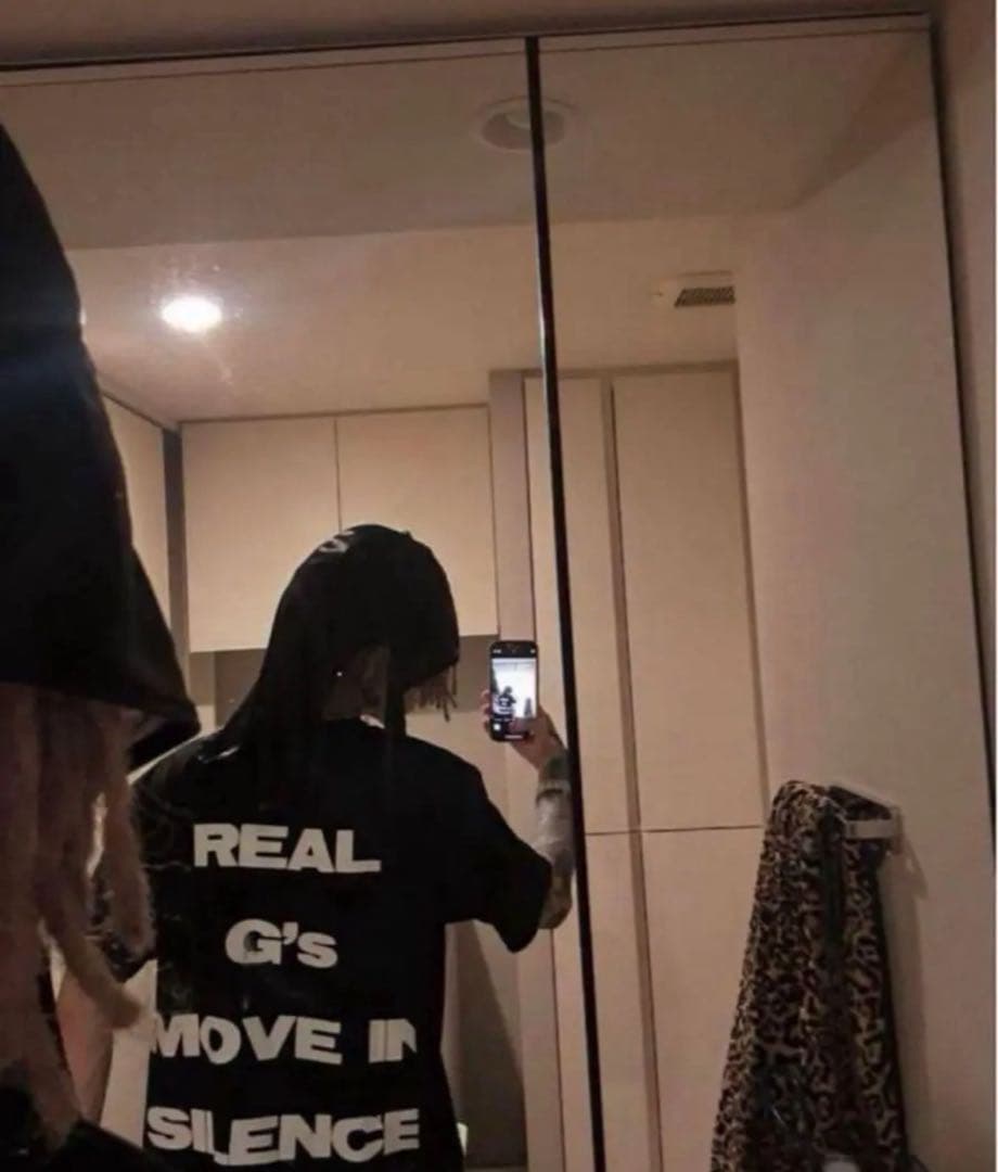 yvngpatraヤンパト着用Grave of Slimes logo T