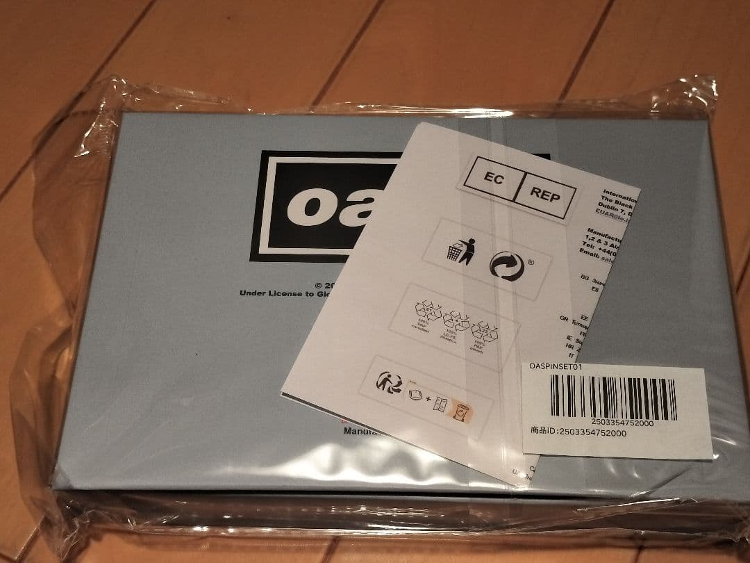 OASIS オアシス『Collectable Pin Badge 6個セット』