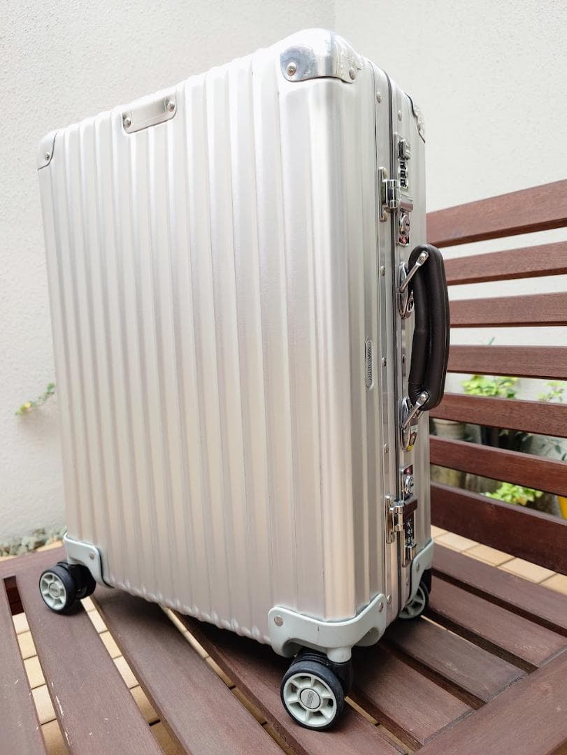 リモワ クラシックフライト 971.52.00.4 33L 4輪 TSAロック