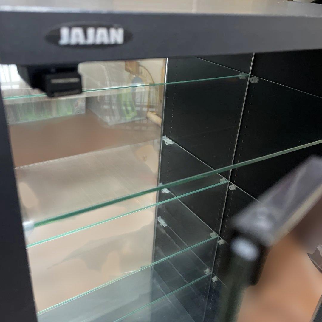 ディスプレイ　キャビネット　コレクション　フィギュア　飾り棚　食器