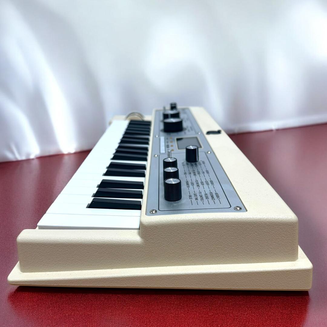 ☆美品 コルグ microKORG XL BE シンセサイザー 限定色 ベージュ