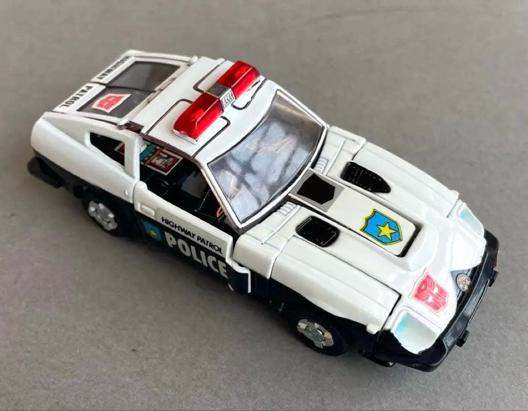 トランスフォーマー　サイバトロン　戦略家　プロール　1982年　タカラ