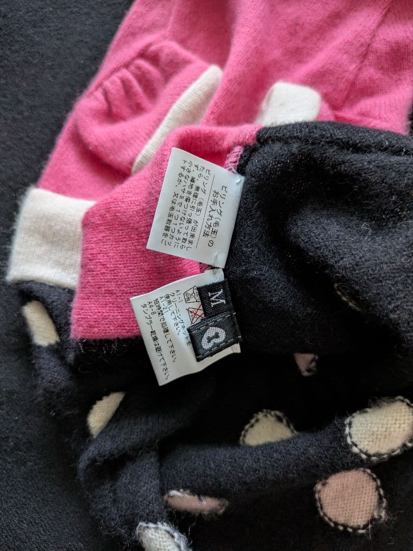 フィフィアンドロメオ　カシミアニット　Mサイズ　襟付きピンク黒水玉