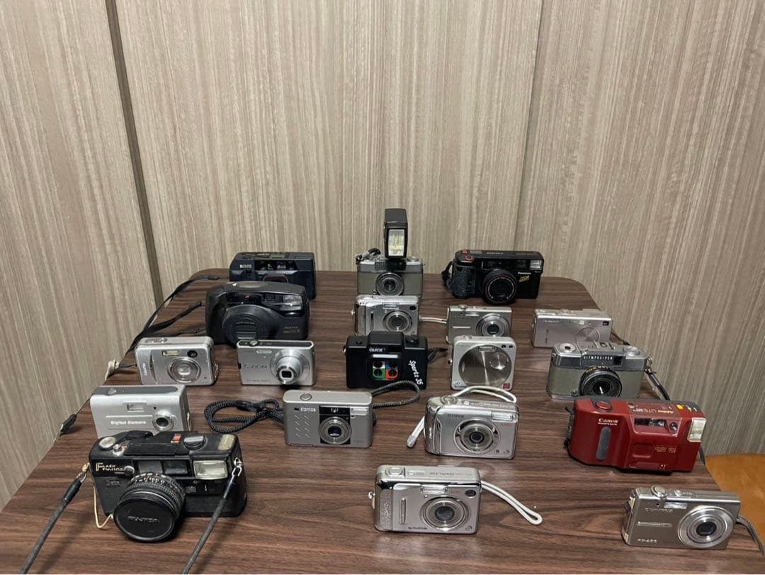 コンパクトデジタルカメラ 15台セット