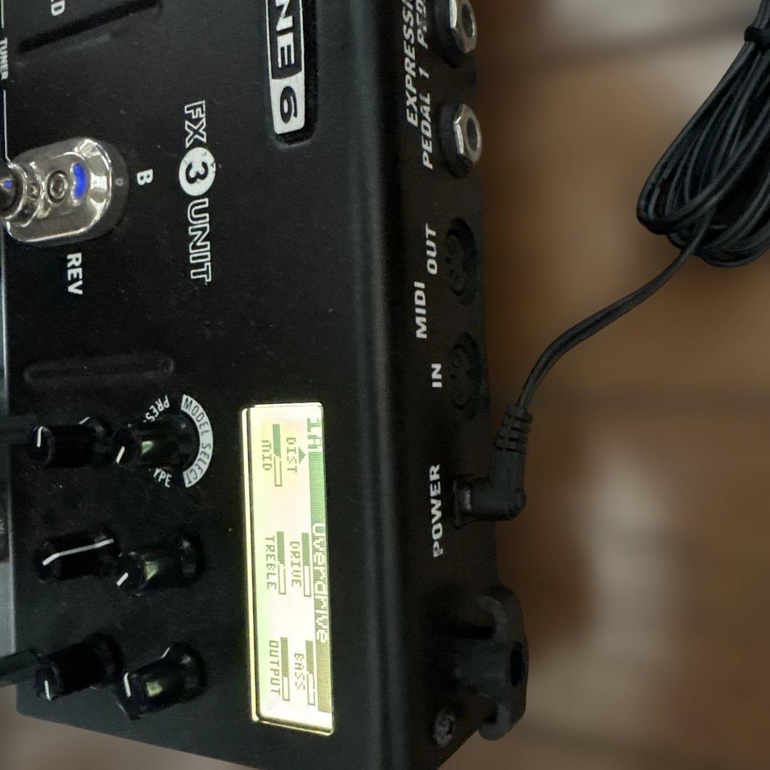 ギター LINE 6 M9 Stompbox Modeler