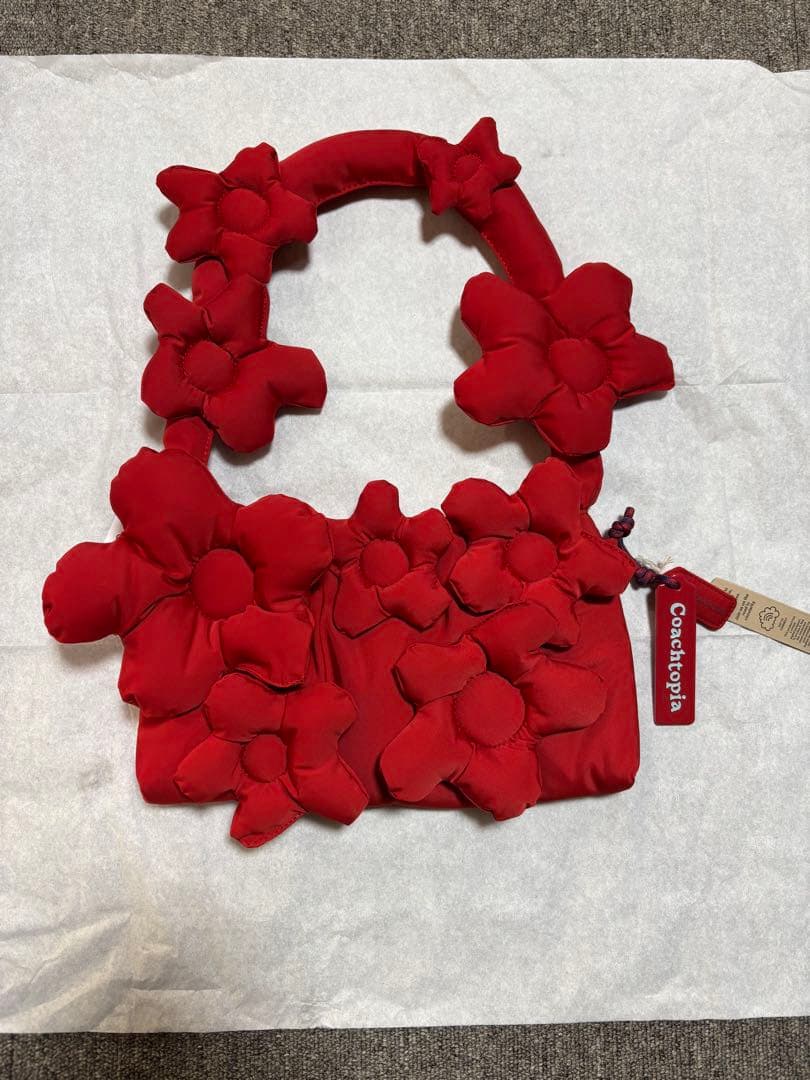 ■新品■未使用■コーチトピア　ループフローラル ポリエステルショルダーバッグ