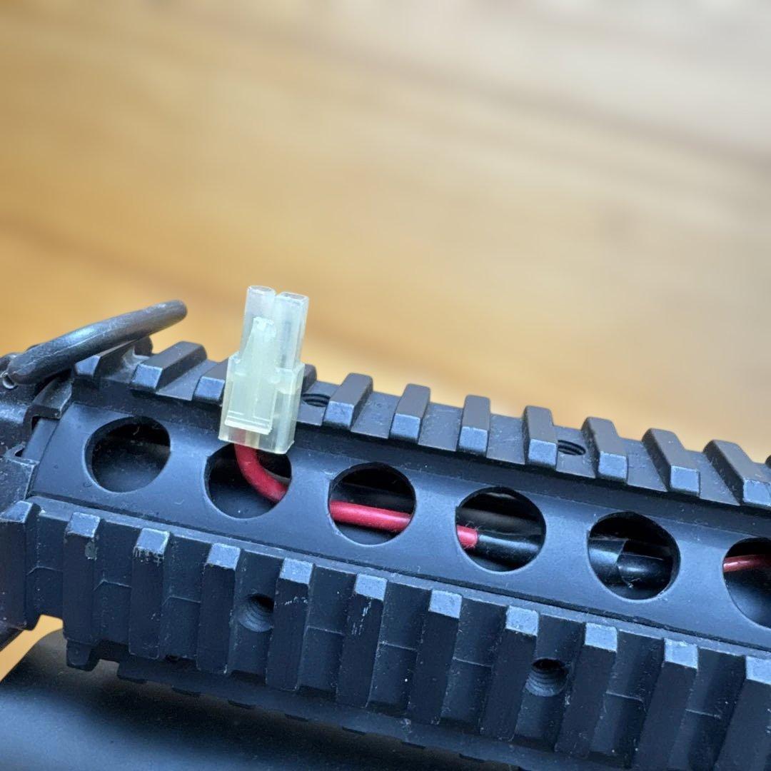 ジャンク品　M4A1 電動ガン ブラック スコープ付き