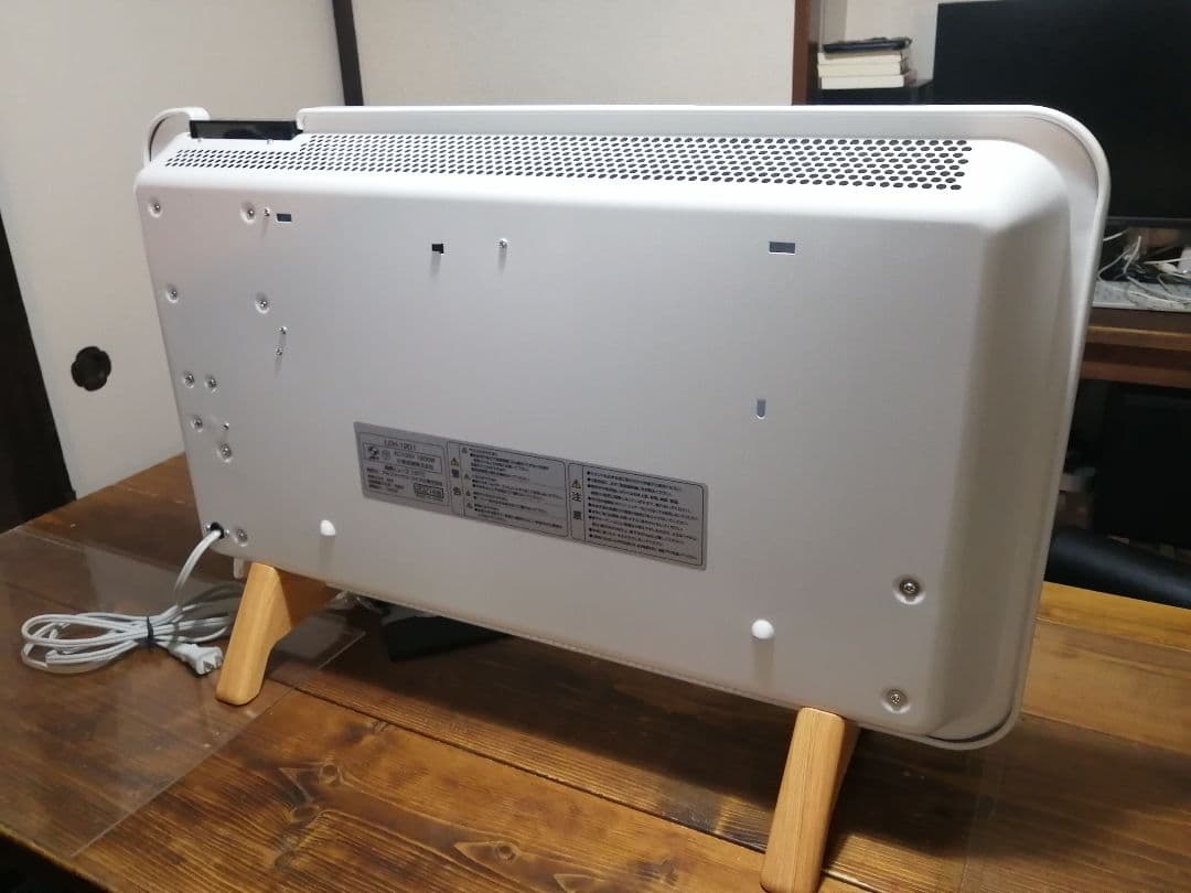 美品　LIVCETRA LCH-1201 2021年製　パネルヒーター　コイズミ