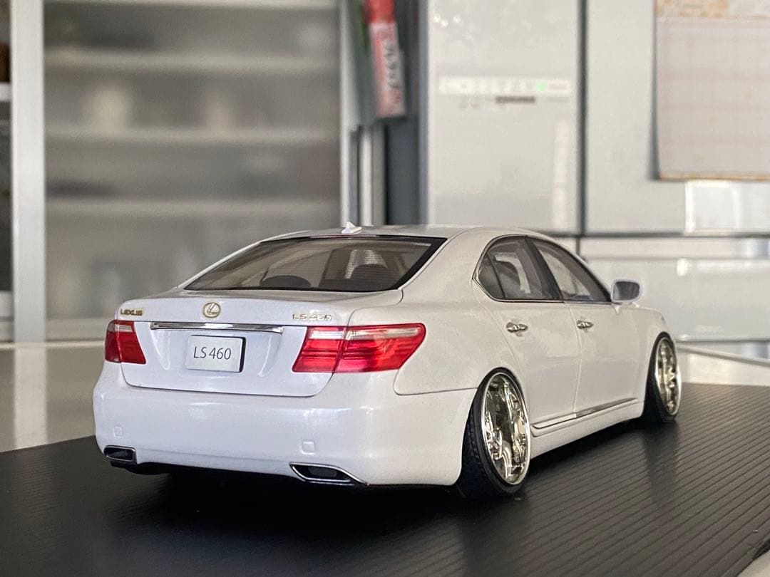 レクサス　LS460 1/18 20&21インチ ローダウンカスタム