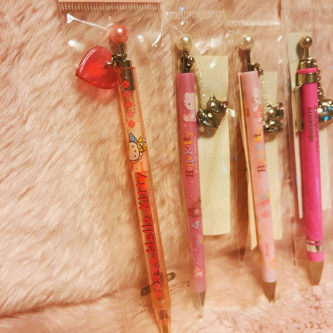 希少レア　ハローキティ　マスコット　ペンセット　バラ　クマ　平成レトロ　サンリオ