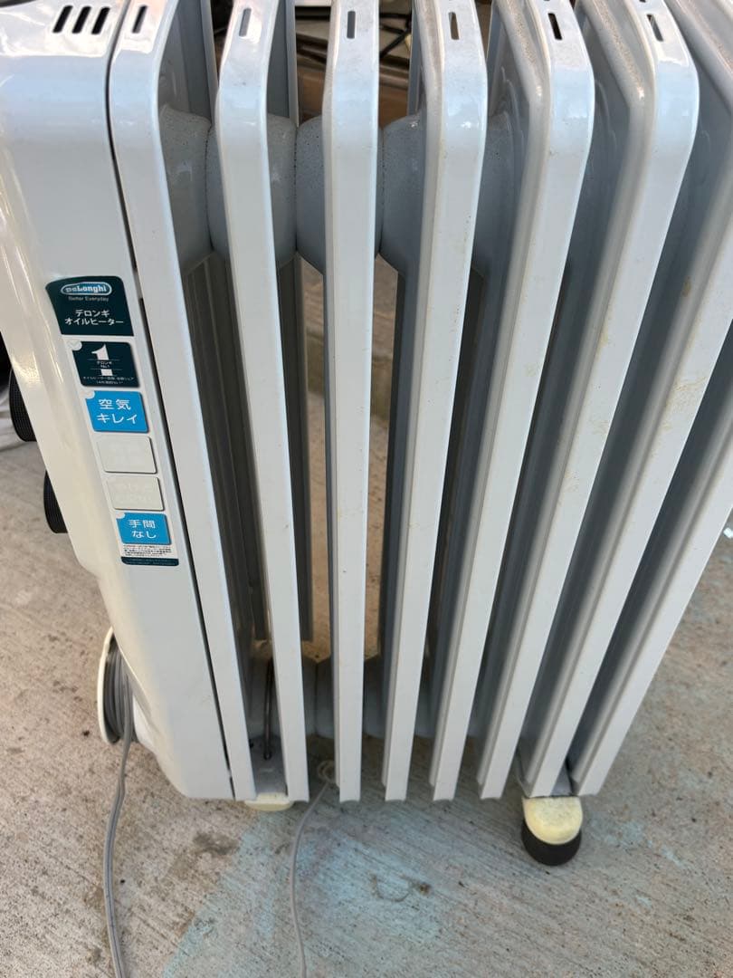 DeLonghi オイルヒーター ホワイト