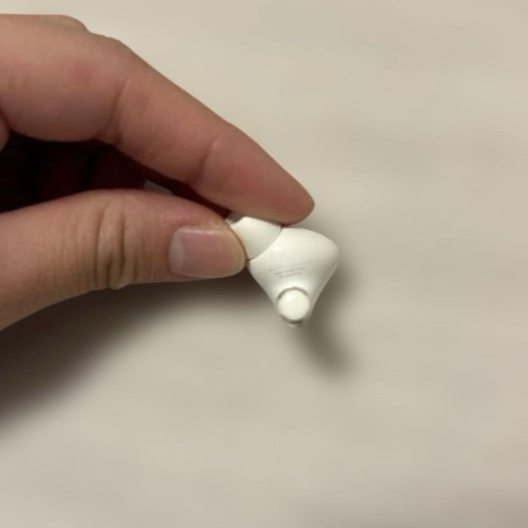 AirPods Pro2 エアポッツ　片耳（右耳のみ）　lightening