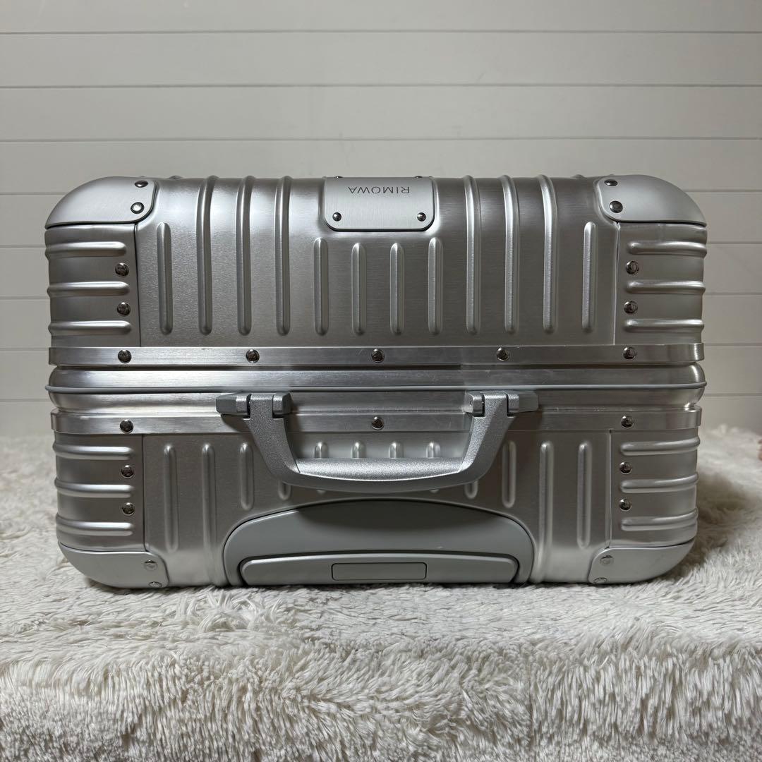 ⭐️極美品⭐️　RIMOWA　オリジナルチェックイン　キャリーケース　シルバー