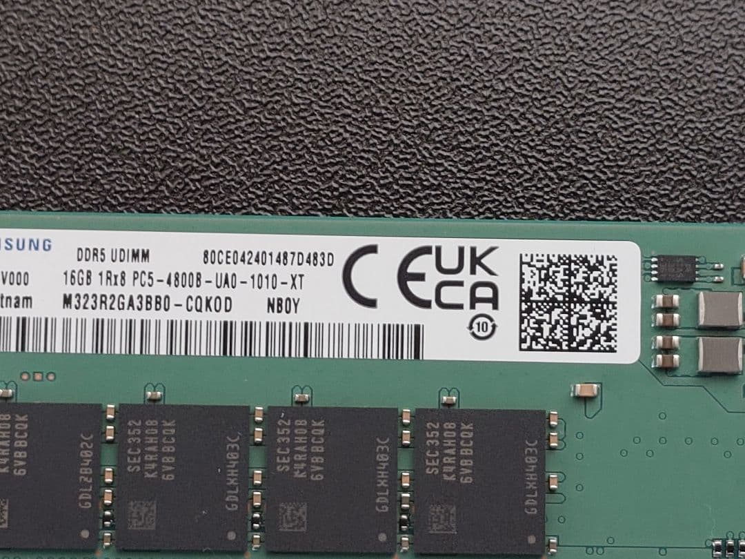 Samsung 16GB DDR5-4800 UDIMM メモリ