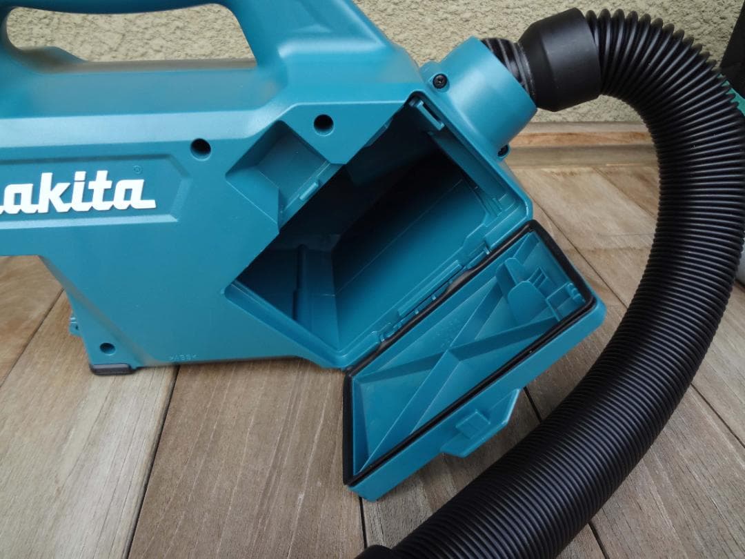 Makita CL184D コードレス掃除機 中古