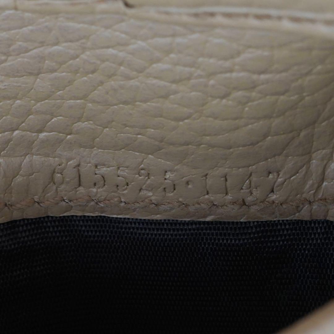 ✨未使用展示品✨　GUCCI ミニ財布　インターロッキング　二つ折り　GGロゴ