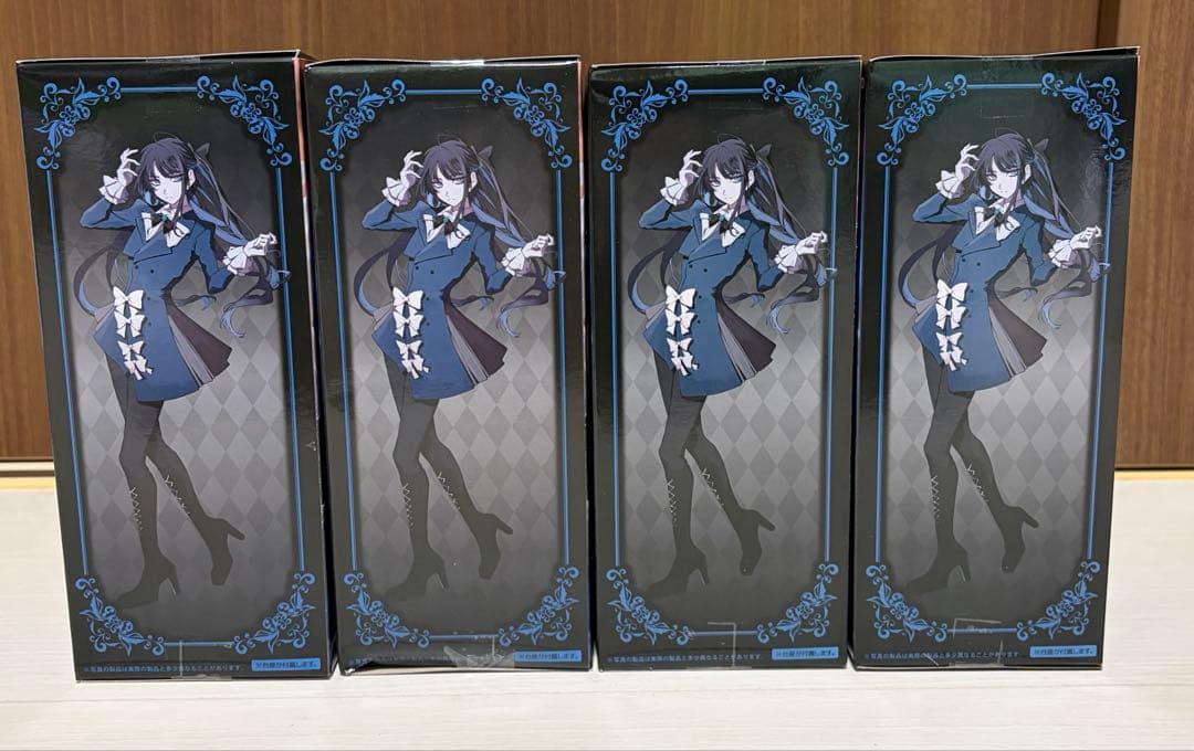 Ado ラウワン限定フィギュア　4個セット