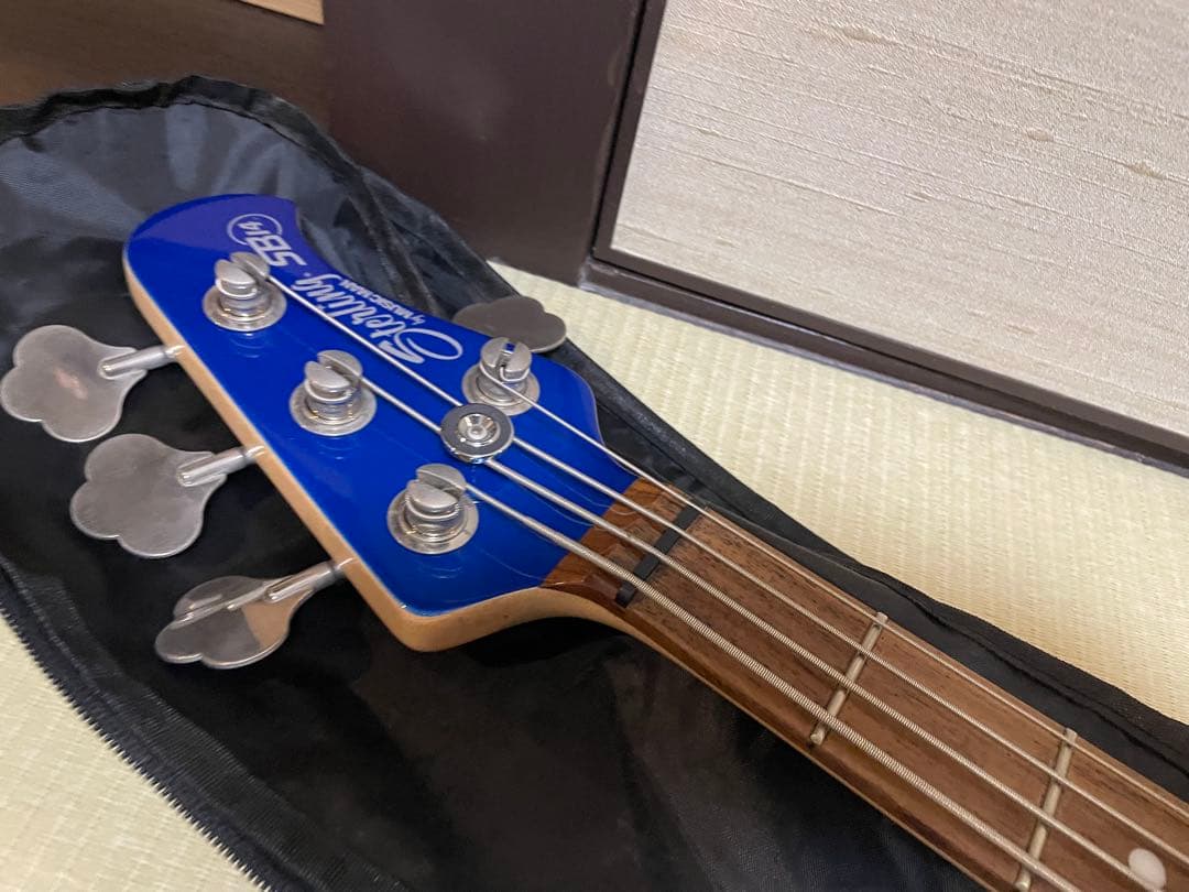 ベース STERLING by MUSICMAN SB14