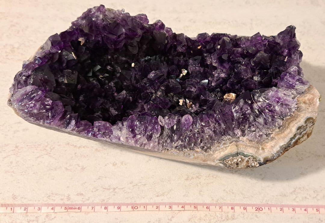 アメジスト　2.6kg　クラスター　ドーム　天然石　高品質　美濃紫