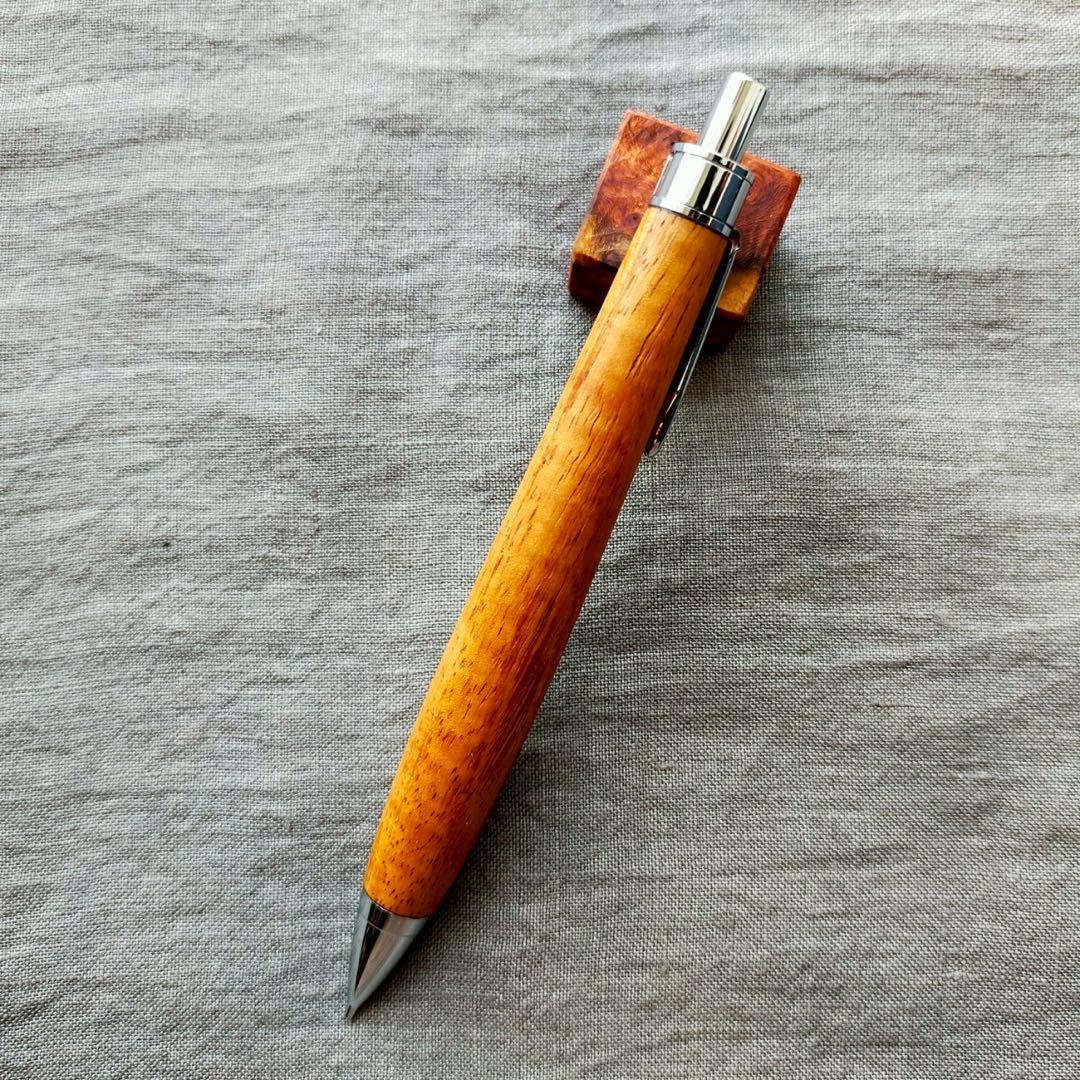 ハンドメイド　木軸シャープぺン　ハワイアンコア　0.5mm　ウッドペン　天然木