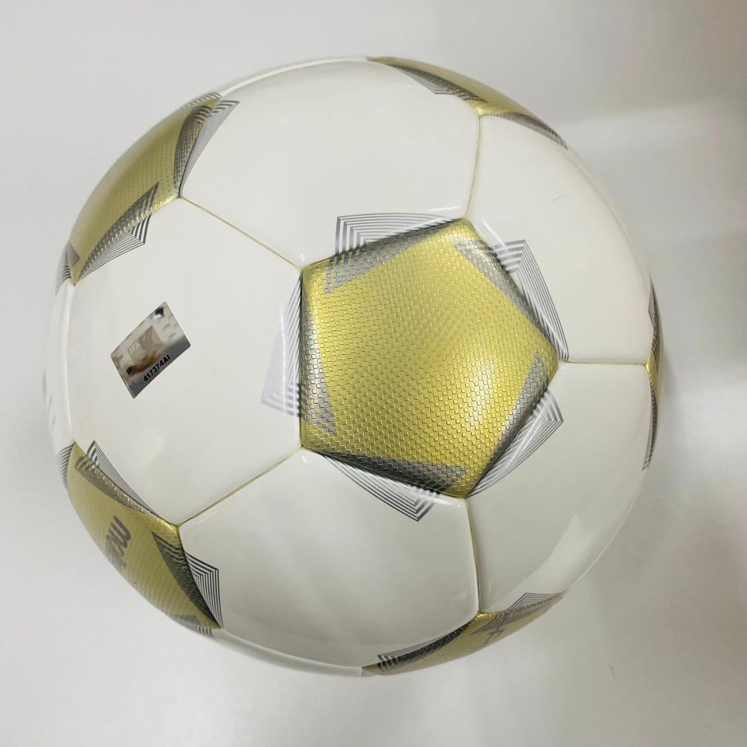 限定値下げ　pelada サッカーボール ゴールドエディション　5号　4900