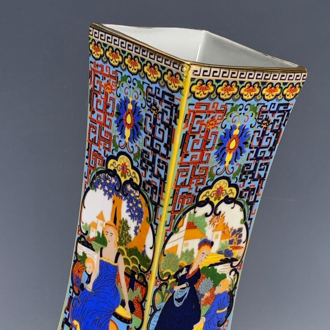 パステル蒔絵人物四角い花瓶  景徳鎮 陶磁器 装飾品 工芸品 美術品 置物
