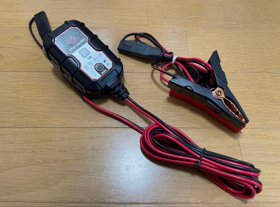 ハーレー　1A Battery Charger バッテリーチャージャー