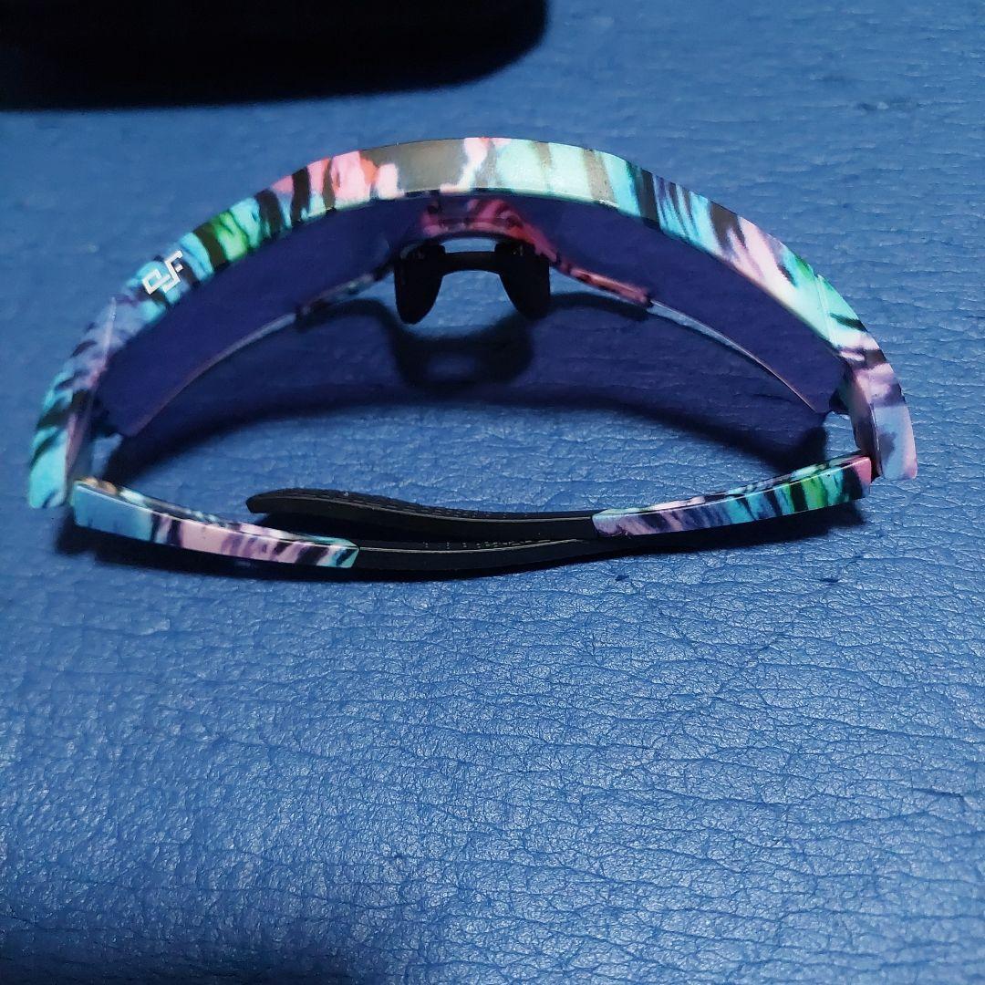 100% スポーツサングラス マルチカラー