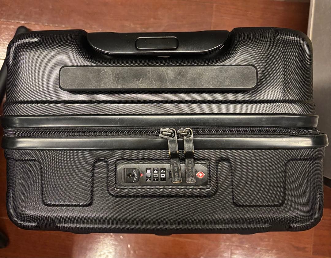 BRIEFING ブラックキャリーケース 中型