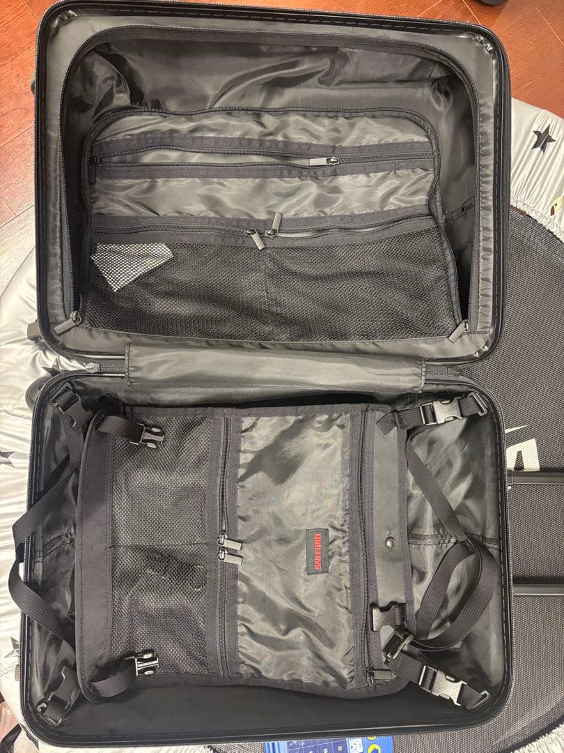 BRIEFING ブラックキャリーケース 中型