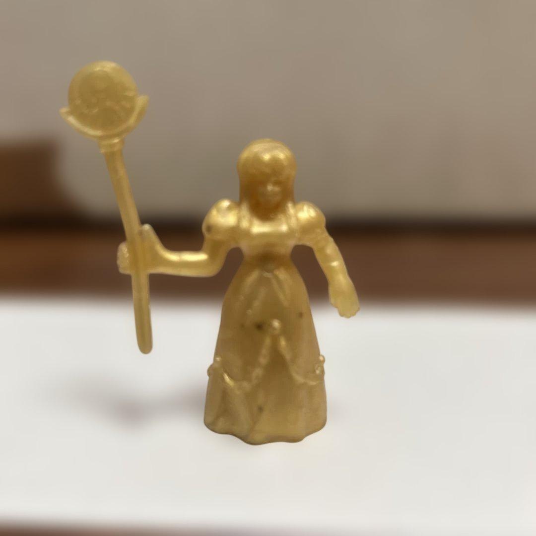 聖闘士星矢　ガシャポン　城戸沙織　当時物