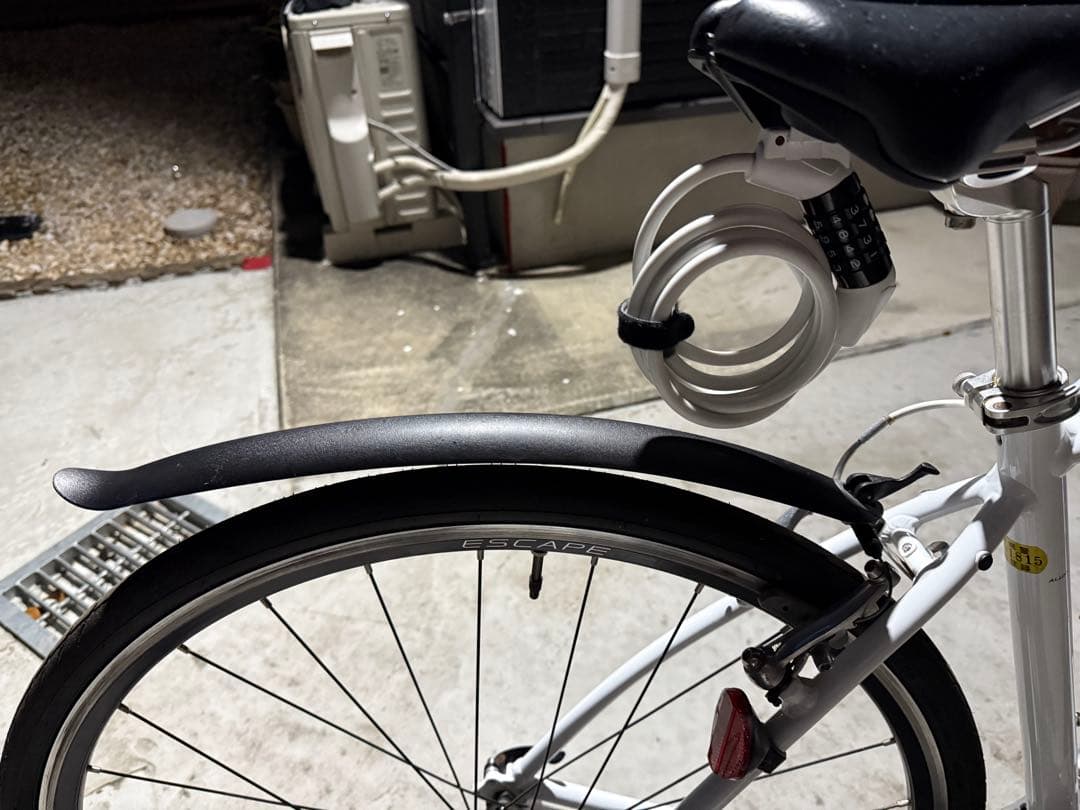 まい GIANクロスバイクESCAPE R3S ホワイト