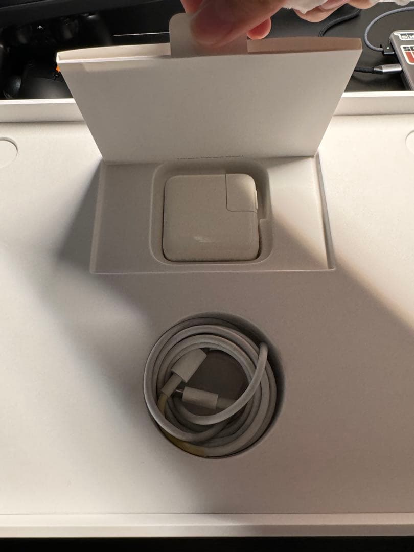 Apple MacBook Air 2020本体8G/256G