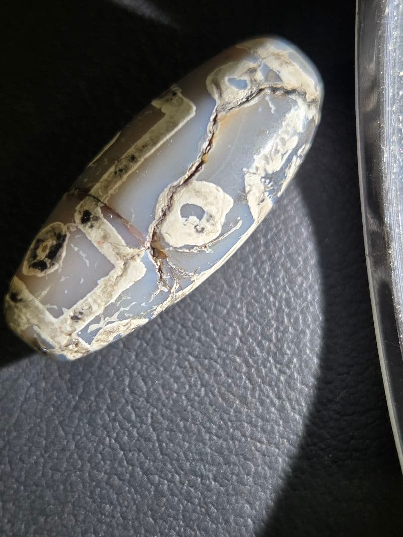 943　天珠　九眼天珠　貴重　珍品　dzibeads　！