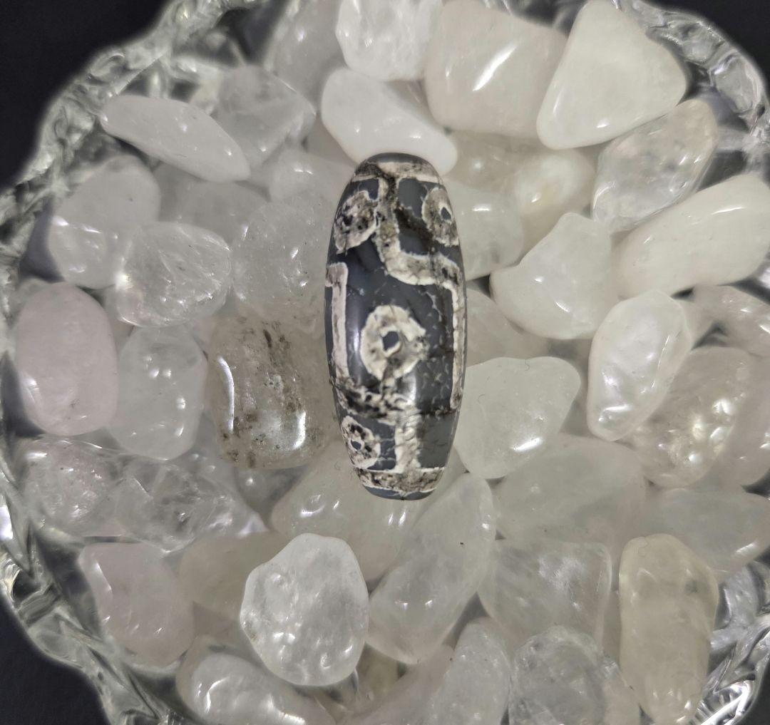 943　天珠　九眼天珠　貴重　珍品　dzibeads　！